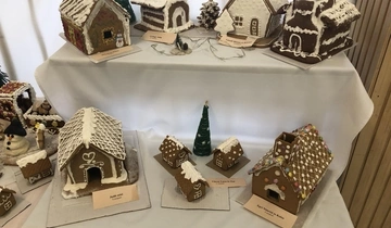 Mézeslakácsházikó készítése a MIÓVI Eszterlánc Néphagyományőrző Tagóvodájában