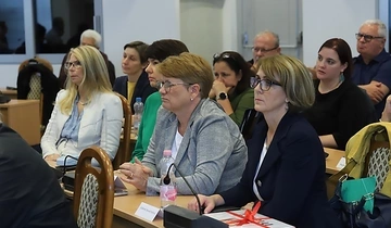 Minap - MISKOLC SOKSZÍNŰ, GAZDAG, NAGY PERSPEKTÍVÁJÚ VÁROS