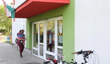 RUGALMASAN KEZELIK AZ ELAKADÁSOKAT AZ ÓVODAI BESZOKTATÁSNÁL