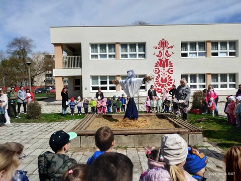 Kiszebáb égetés – Télűzés